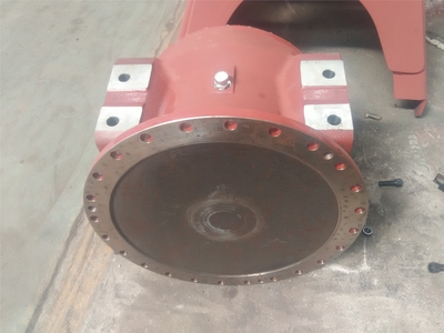 重汽豪沃搅拌车配件解析 大力搅拌车减速机的关键作用与维护