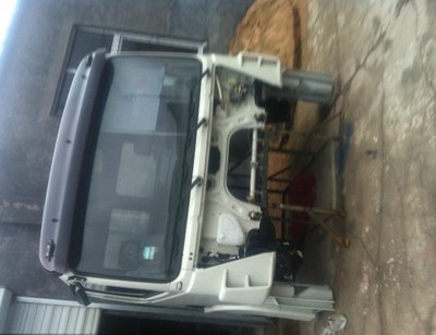 专业供应尼桑混凝土搅拌机驾驶室，一站式采购平台汽配人网详解